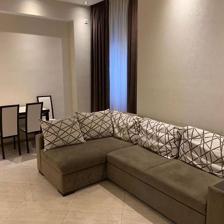 Apartment Three Bedroom In Saburtalo Тбилиси Экстерьер фото